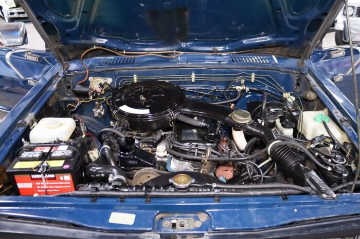 Nissan King Cab 4x4 1986 - Image 15