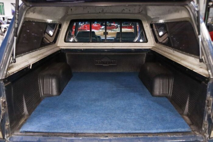 Nissan King Cab 4x4 1986 - Image 26