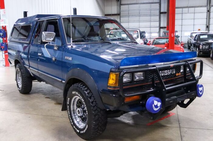 Nissan King Cab 4x4 1986 - Image 8