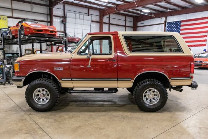 Ford Bronco XLT 1990 - Image 2