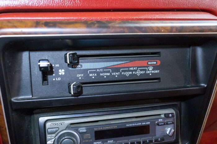 Ford Bronco XLT 1990 - Image 17