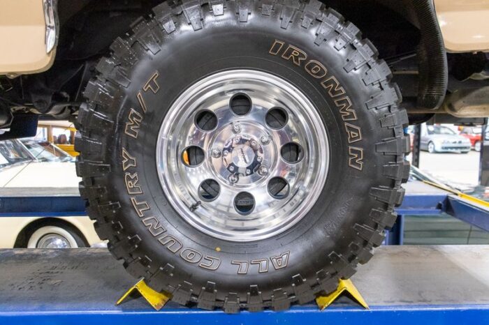 Ford Bronco XLT 1990 - Image 19