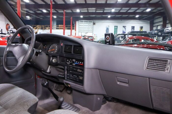 Toyota Pickup 4x4 1990 - Image 13