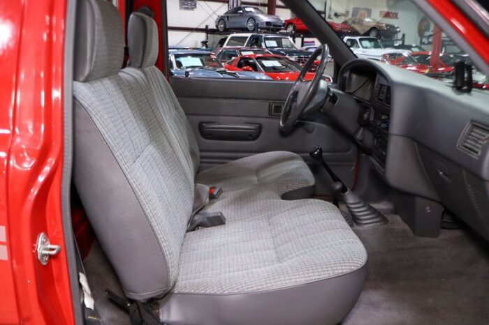 Toyota Pickup 4x4 1990 - Image 14