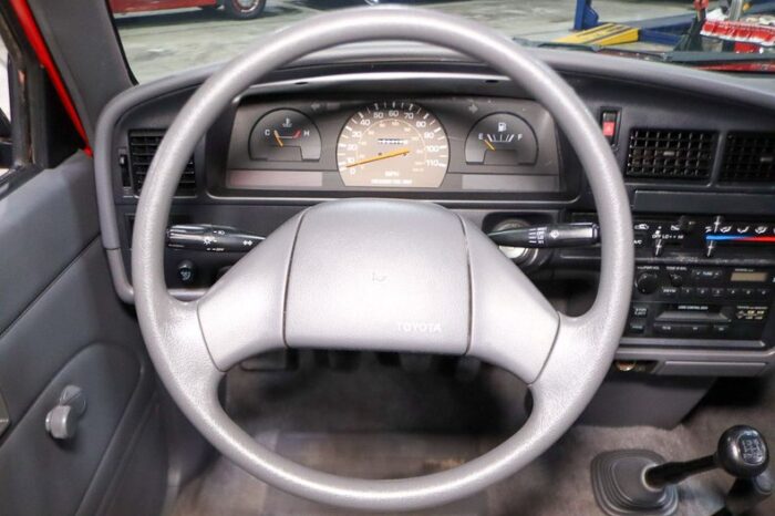 Toyota Pickup 4x4 1990 - Image 9