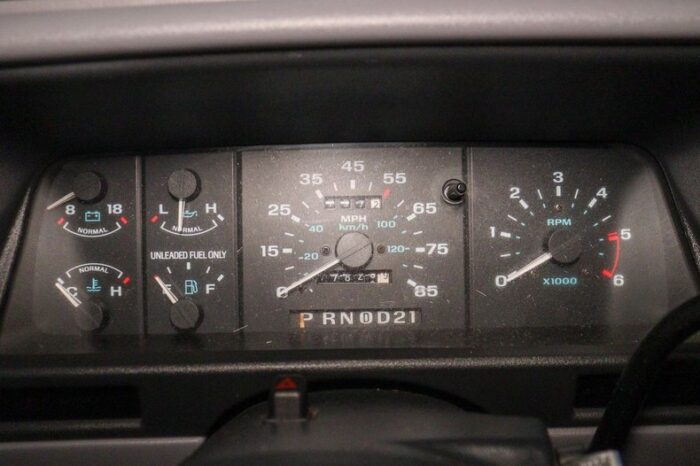 Ford Explorer XLT 1993 - Image 8