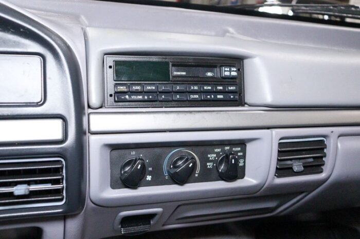 Ford F150 XLT 4x4 1995 - Image 12