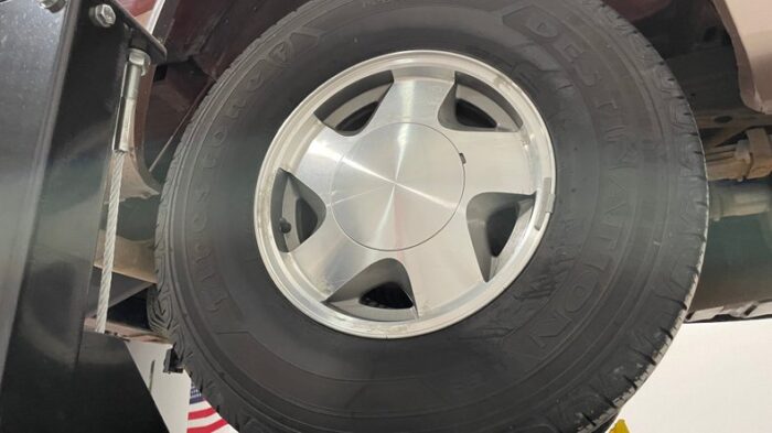Chevrolet Silverado 1500 CS98 - Image 28