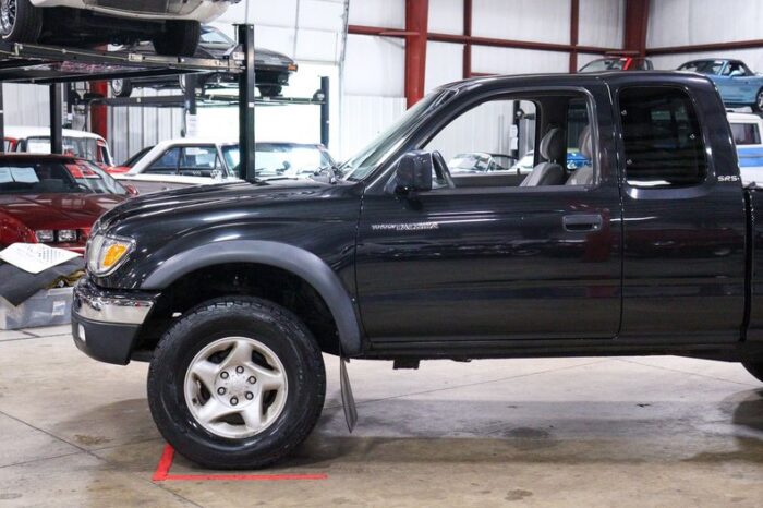 Toyota Tacoma SR5 4x4 2001 - Image 2