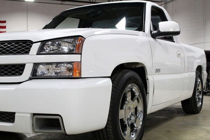 Chevrolet Silverado 2004 - Image 10