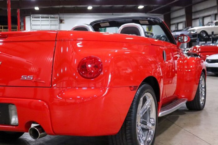 Chevrolet SSR 2004 - Image 27