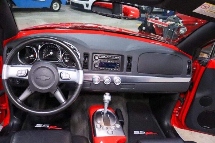 Chevrolet SSR 2004 - Image 31