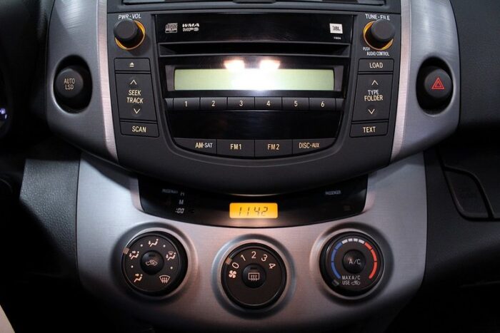 Toyota Rav4 2008 - Image 19