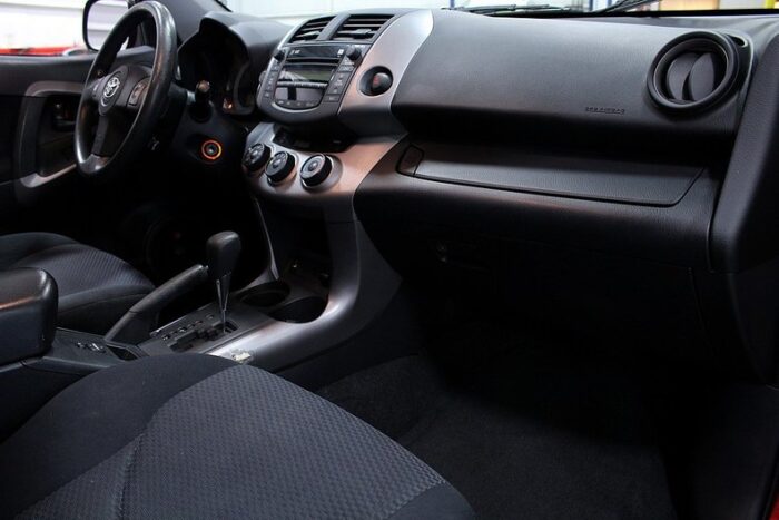 Toyota Rav4 2008 - Image 9