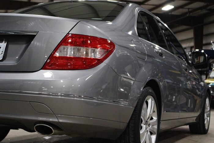 Mercedes-Benz C300 2009 - Image 22