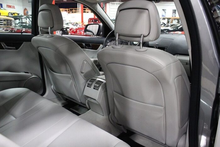 Mercedes-Benz C300 2009 - Image 26