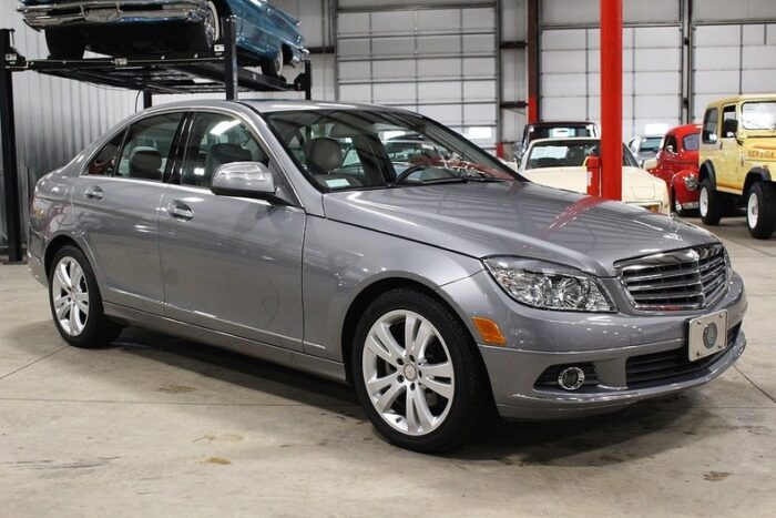 Mercedes-Benz C300 2009 - Image 7
