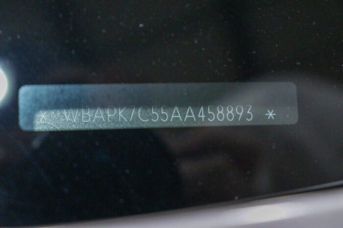 BMW 328I 2010 - Image 16