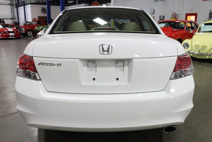 Honda Accord EX-L 2010 - Image 4