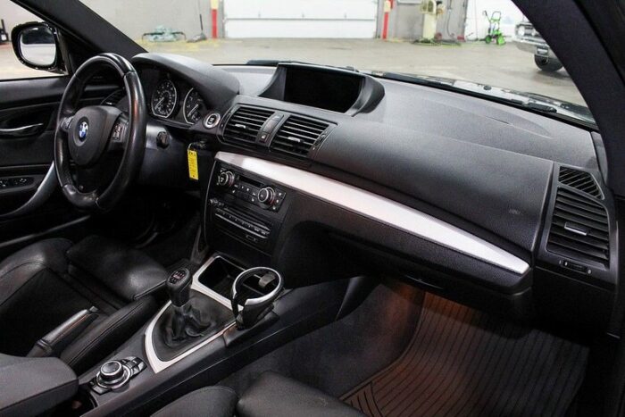 BMW 135i 2012 - Image 18