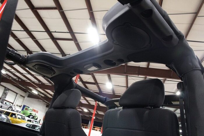 Jeep Wrangler Sahara 2012 - Image 25