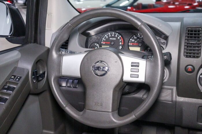 Nissan Xterra X 2013 - Image 13