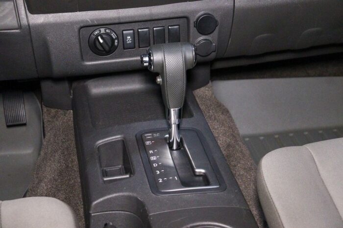 Nissan Xterra X 2013 - Image 15