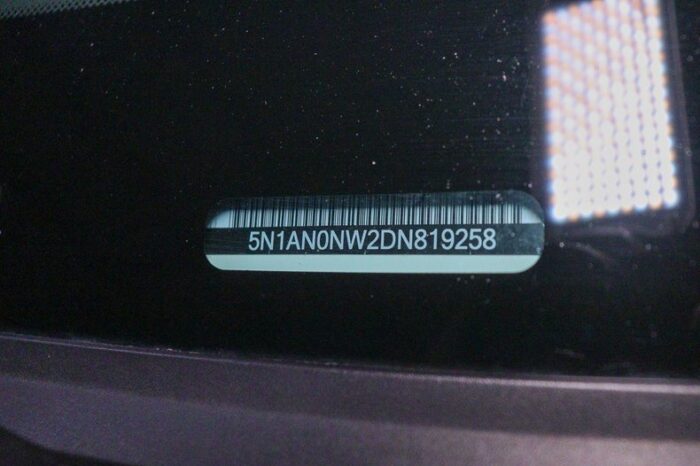 Nissan Xterra X 2013 - Image 16
