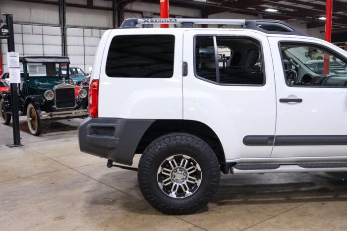 Nissan Xterra X 2013 - Image 8