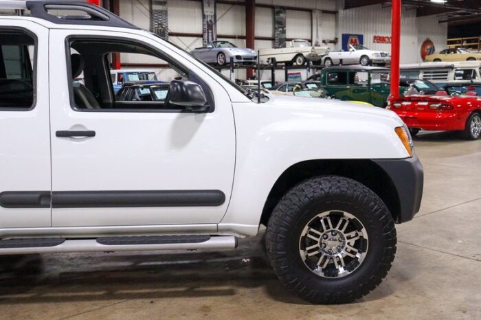 Nissan Xterra X 2013 - Image 10
