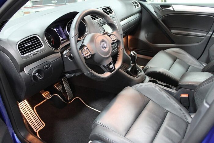 Volkswagen Golf R 2013 - Image 16