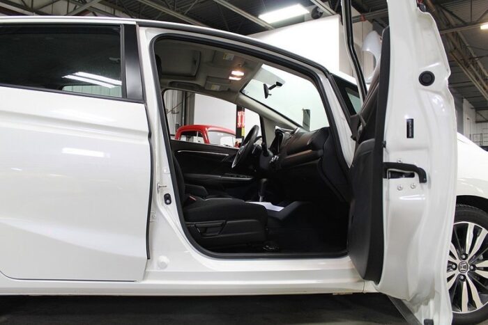Honda Fit EX 2015 - Image 11