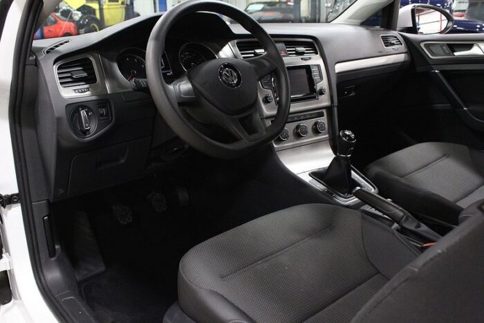 Volkswagen Golf TSI 2015 - Image 13