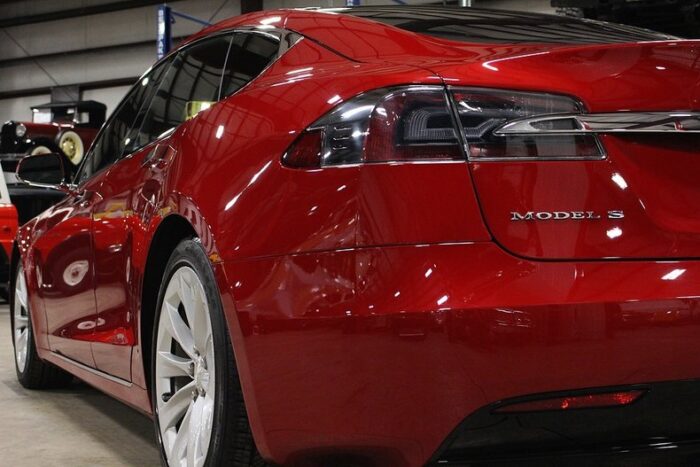 Tesla Modelo S 2016 - Image 14