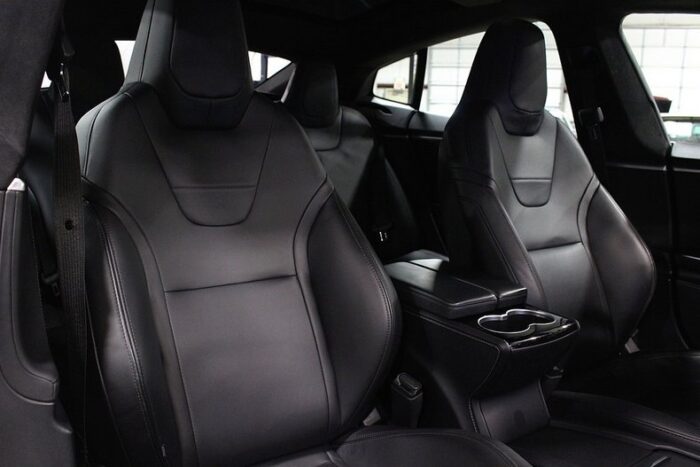 Tesla Modelo S 2016 - Image 19