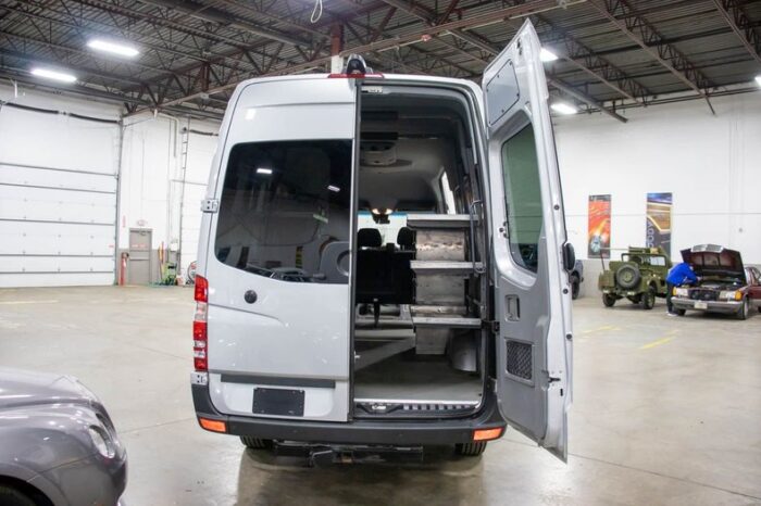 Mercedes-Benz Sprinter Crew 2500 2017 - Image 17