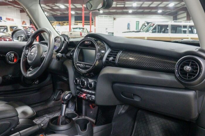 Mini Cooper S 2019 - Image 12