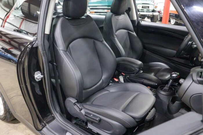 Mini Cooper S 2019 - Image 13
