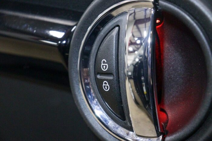 Mini Cooper S 2019 - Image 20