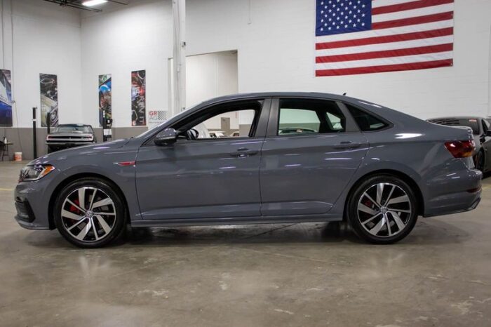 Volkswagen Jetta GLI 35 Aniversario 2019 - Image 2