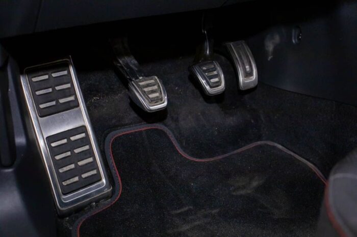 Volkswagen Jetta GLI 35 Aniversario 2019 - Image 29
